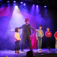 Allan Hart - Stand Up Magique - Rires - Comédie - Magie - interactif - spectacle enfants